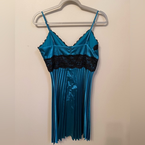 Charlotte Russe Vintage Y2K Satin and Lace Party Dress - Picture 2 of 6